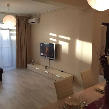 Apartament Yolo Palazu Mare
